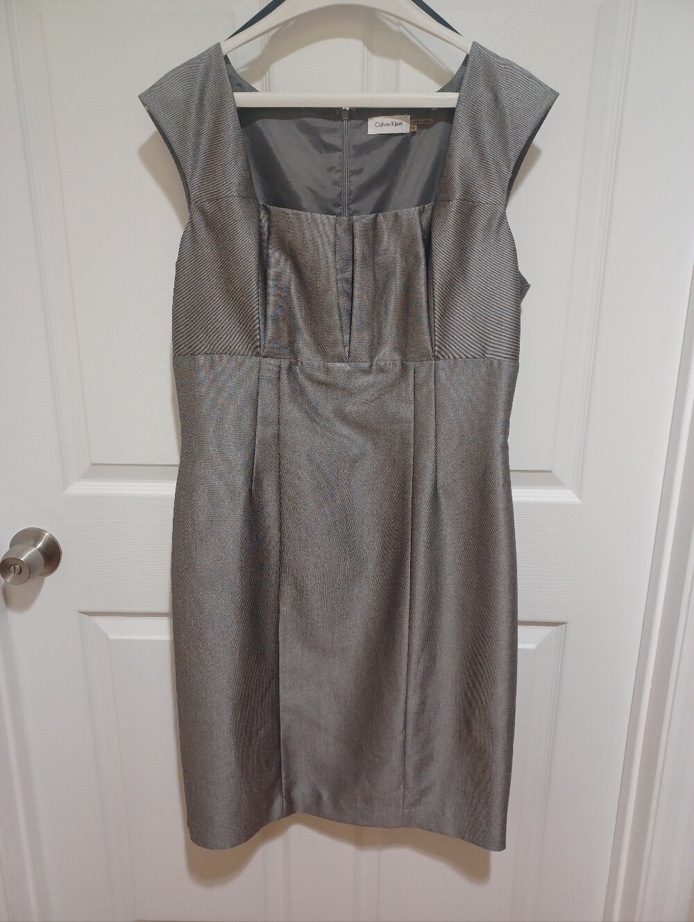 Calvin Klein Grey Silver Metallic sleeveless dress size 12, Below Or Above Knee